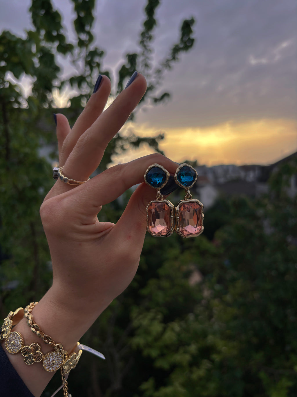 Sapphire & Peach Kristal Sallantılı Küpe