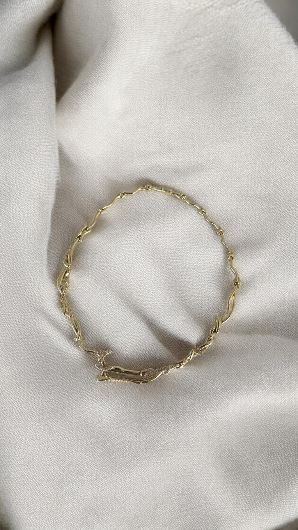 Aura Choker