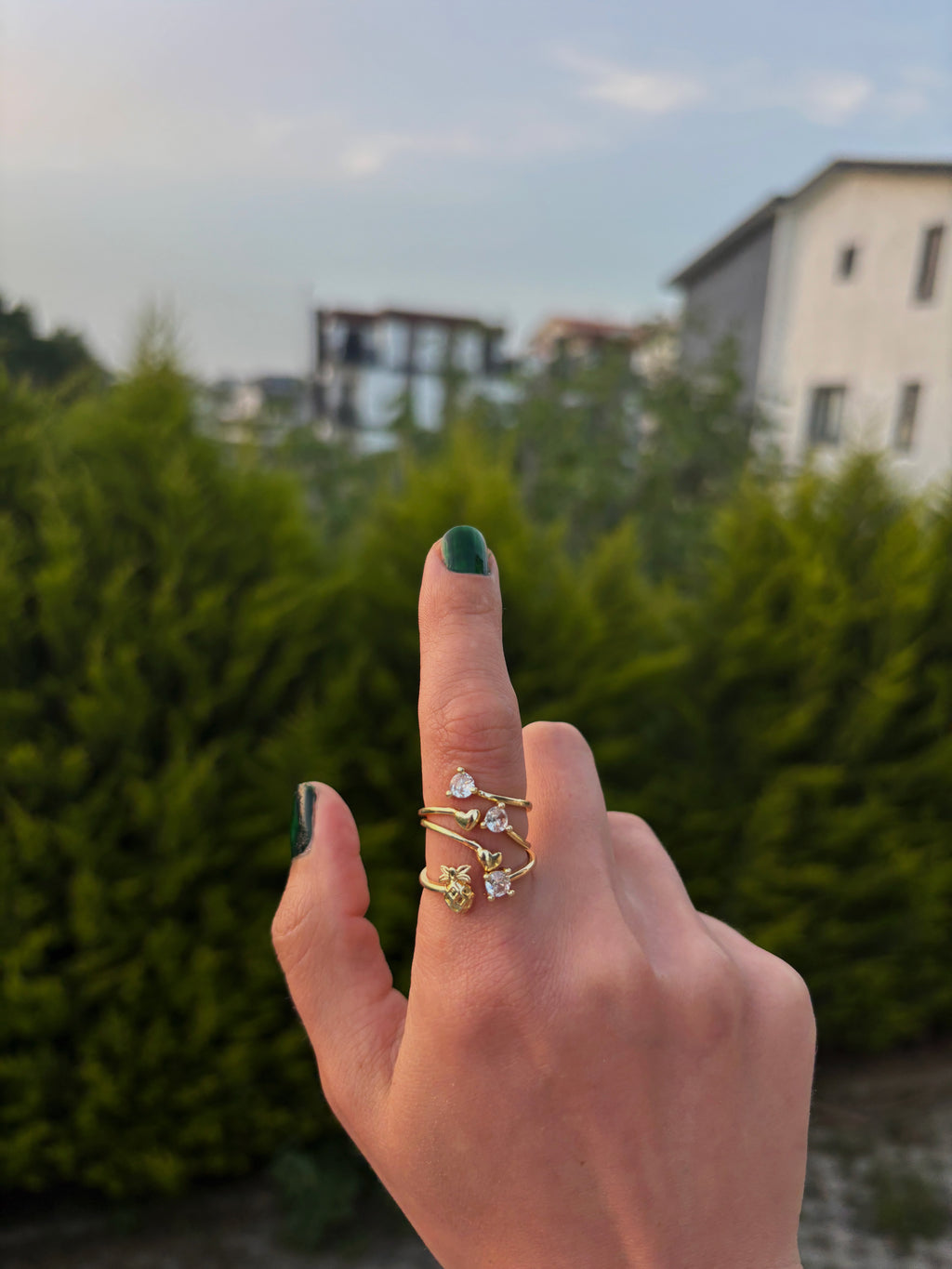 Işıltılı Taşlı Ananas Figürlü Minimal Yüzük