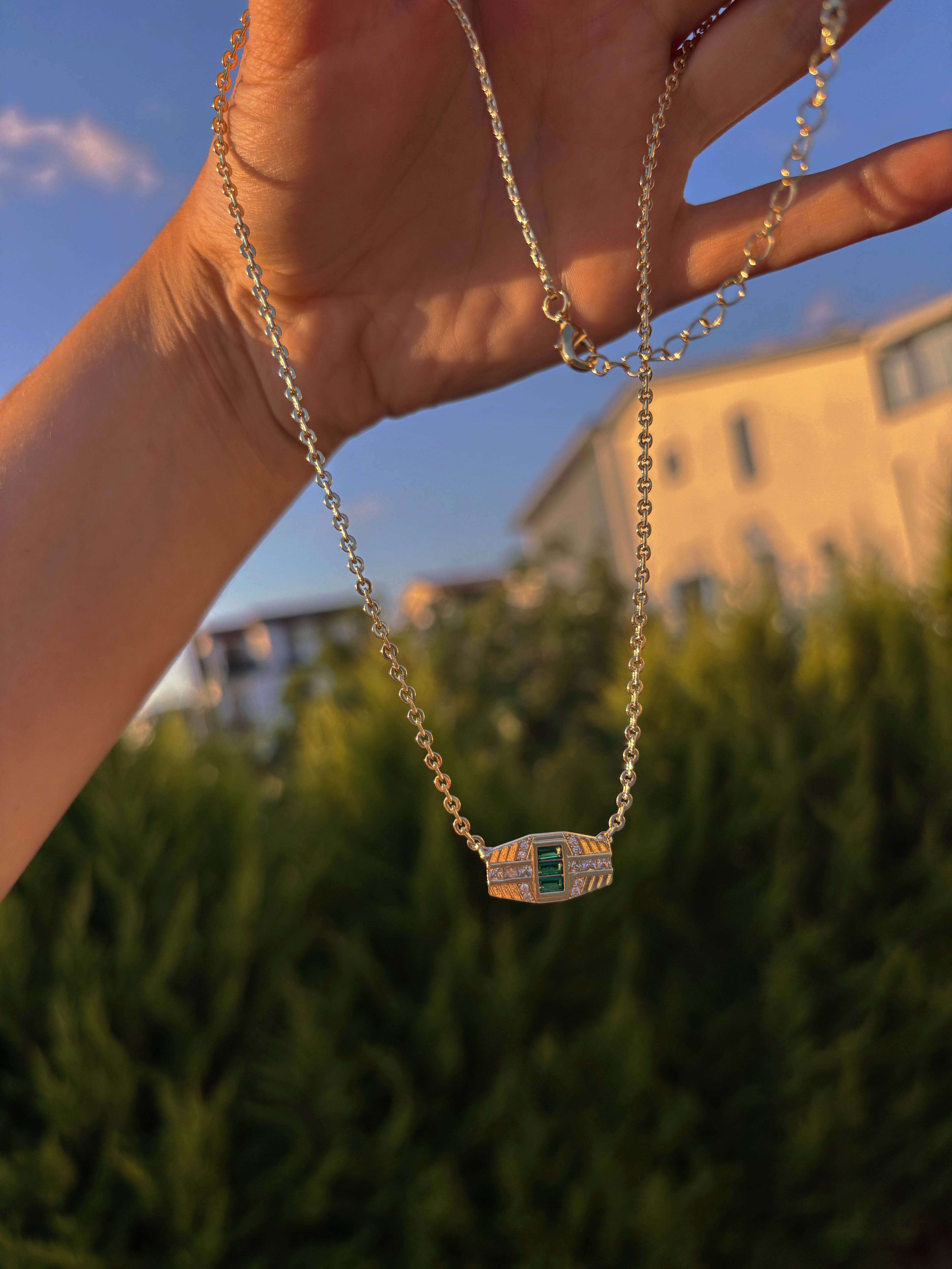 VIP Geometric Elegance Kolye