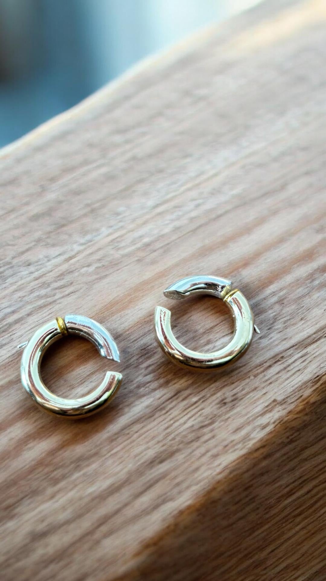 Duo İki Renkli (Gold-Silver) Modern Geçmeli Halka Küpe