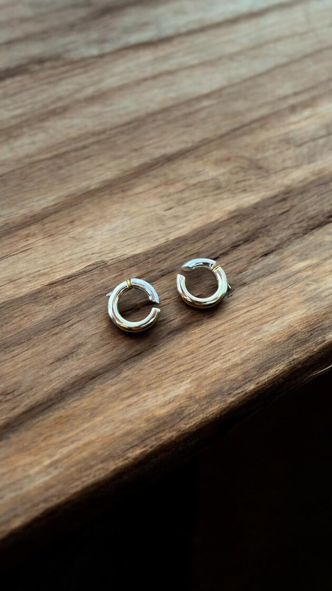 Duo İki Renkli (Gold-Silver) Modern Geçmeli Halka Küpe